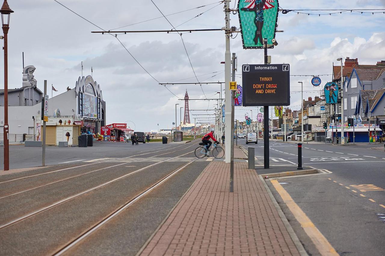Pleasure Holiday Apartments Blackpool Ngoại thất bức ảnh
