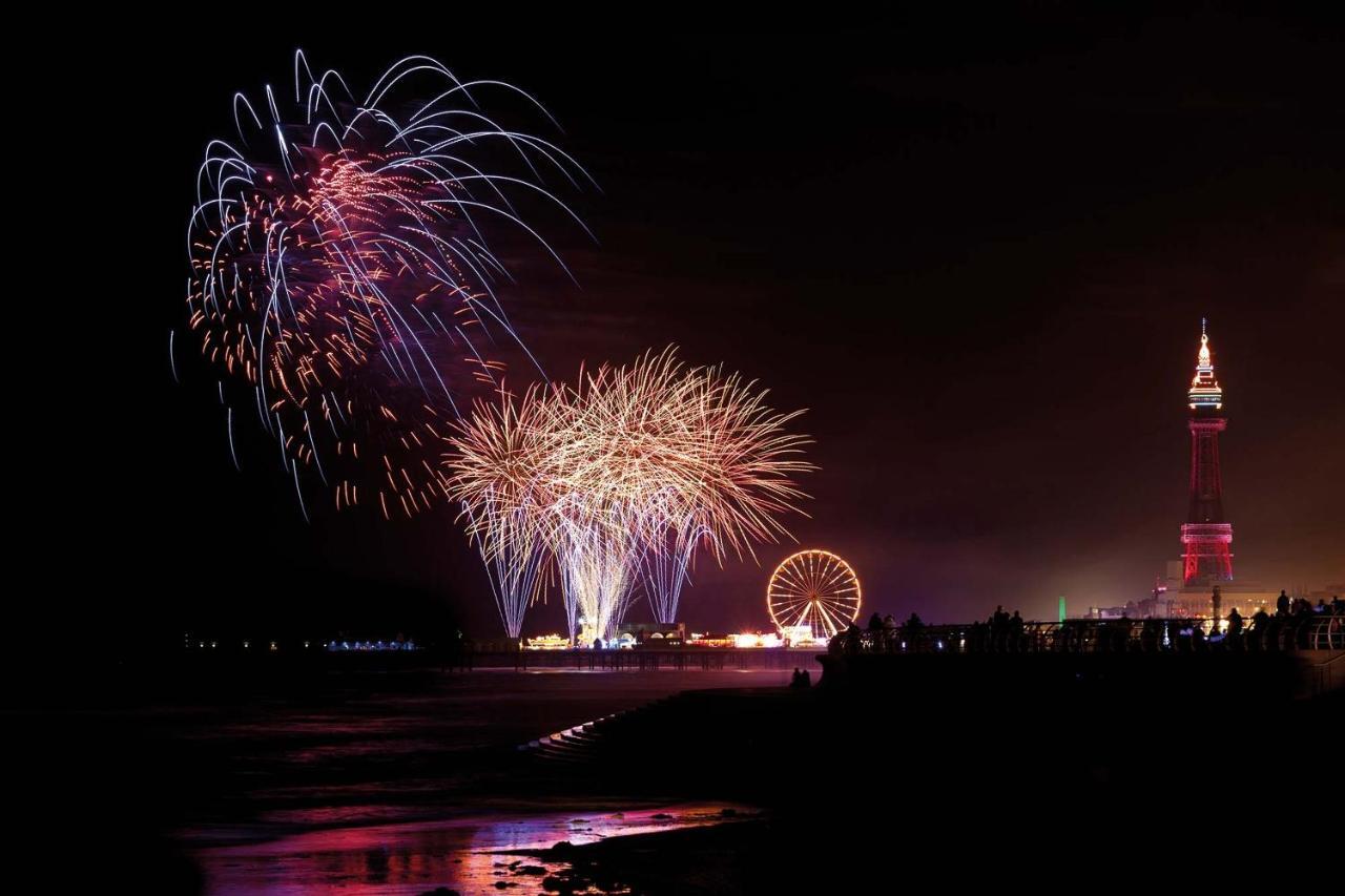 Pleasure Holiday Apartments Blackpool Ngoại thất bức ảnh